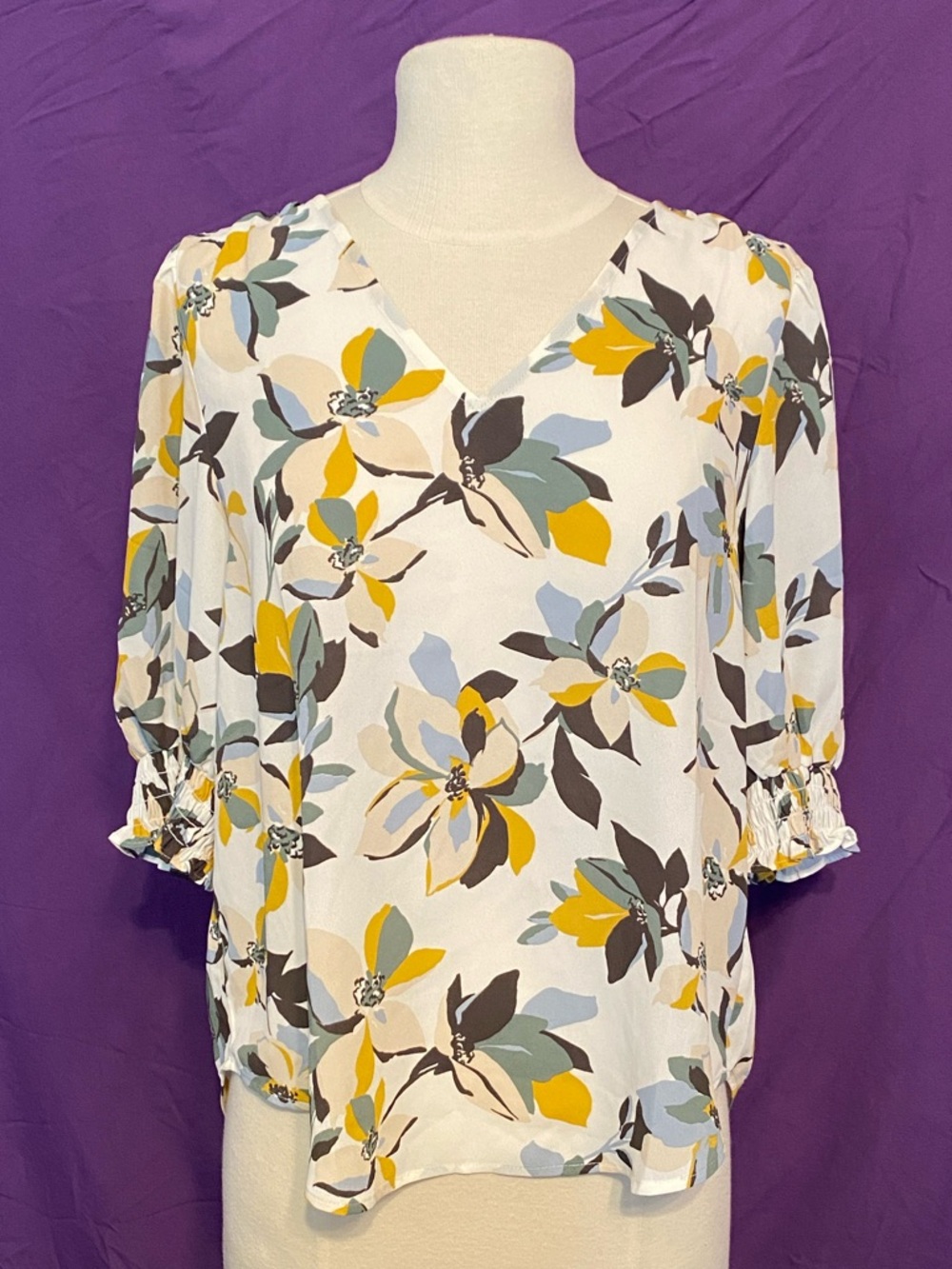 NWT Ann Taylor White V-Neck Floral Blouse with Yellow and Blue Accents. Size S.